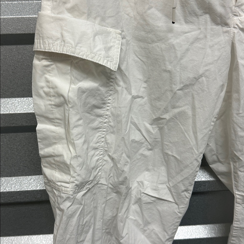 GAP Women’s White Cargo Balloon Pant Size XL Lightweight Utility Trendy Festival - Picture 3 of 12